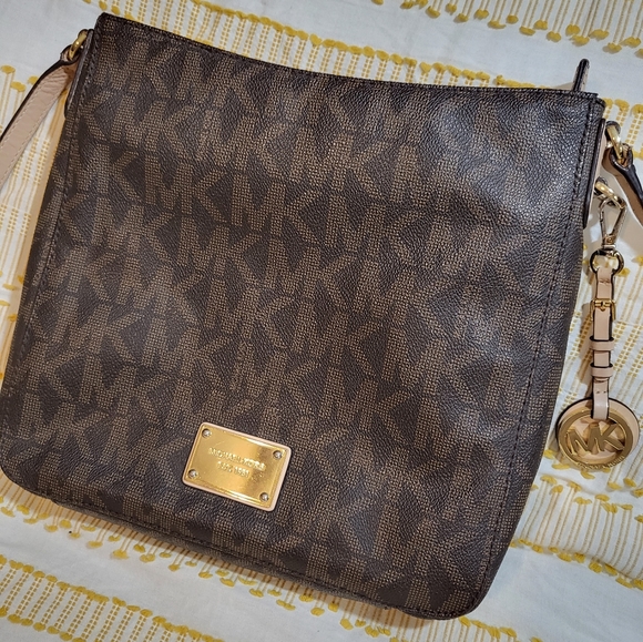 Michael Kors Signature Brown Crossbody Bag - Picture 2 of 11